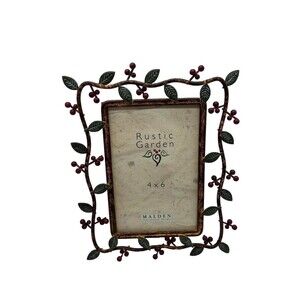 Vtg Made In 2000 Malden Floral Metal Picture Frame 4x6 Rustic Garden Red Berries